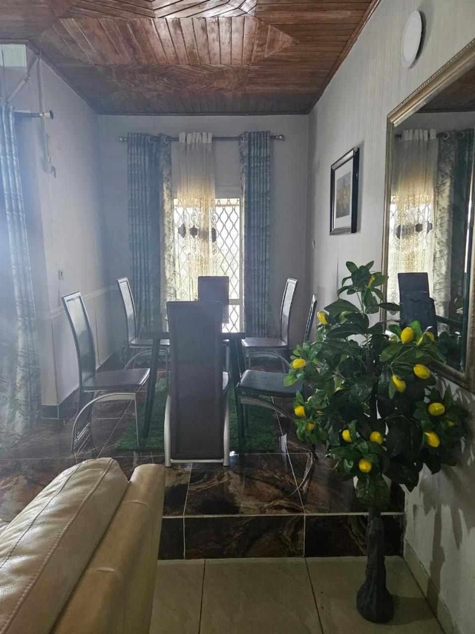 Rose Garden Apartments Limbe Exterior photo