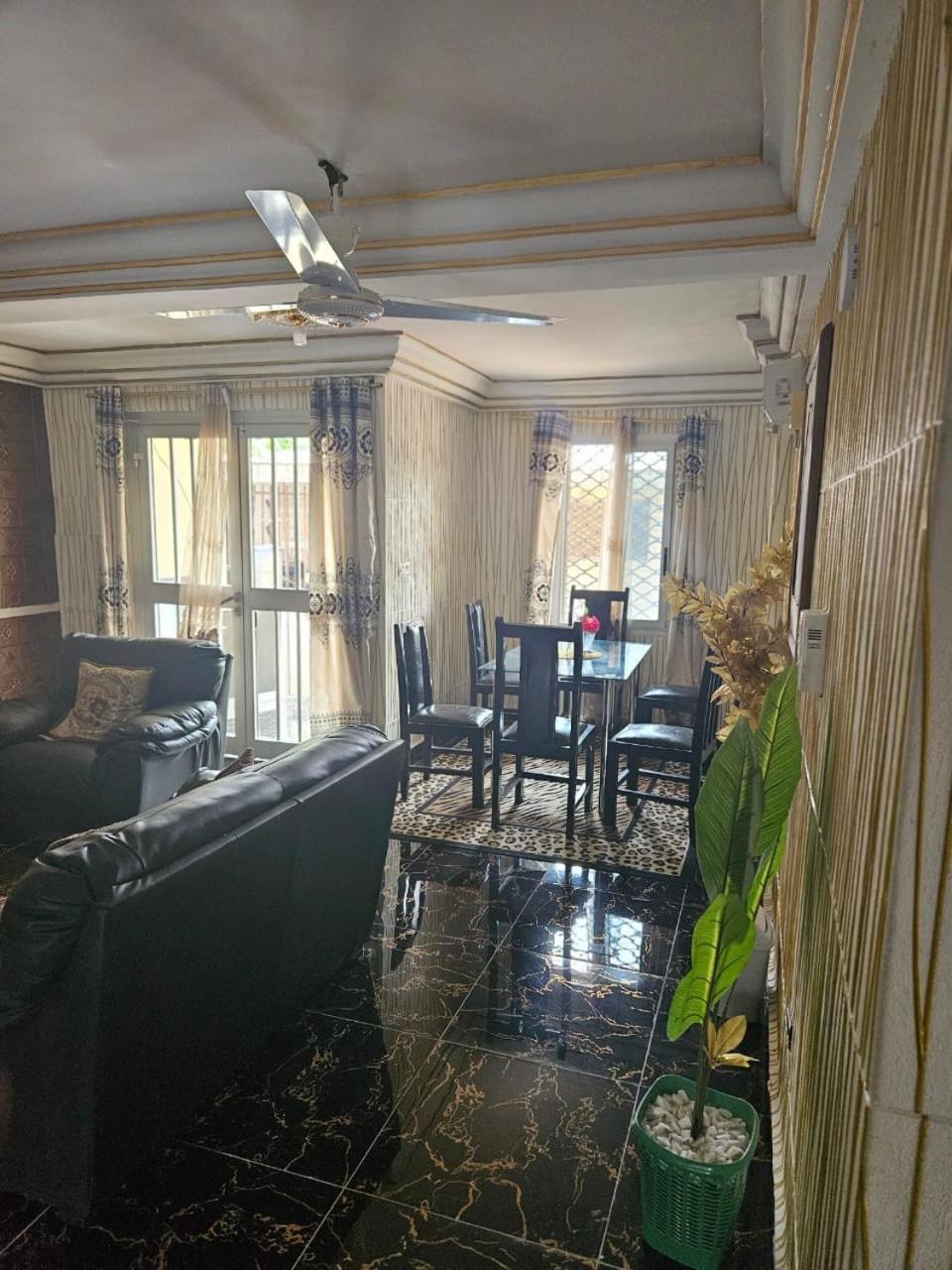 Rose Garden Apartments Limbe Exterior photo